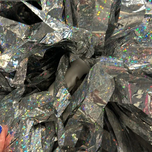 Cheerleading Pom Poms - Picture 2 of 3